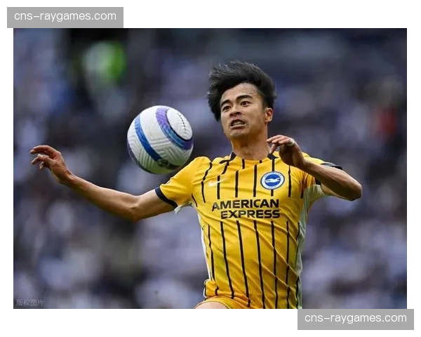 官方：布莱顿与日本边锋完成续约，新合同至2030年